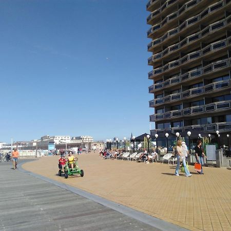 Residentie Aldis Met Zeezicht Lejlighed Oostende Eksteriør billede